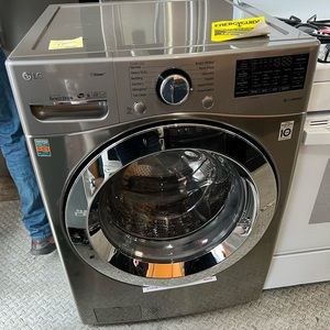 Meet your Posher, Fausto